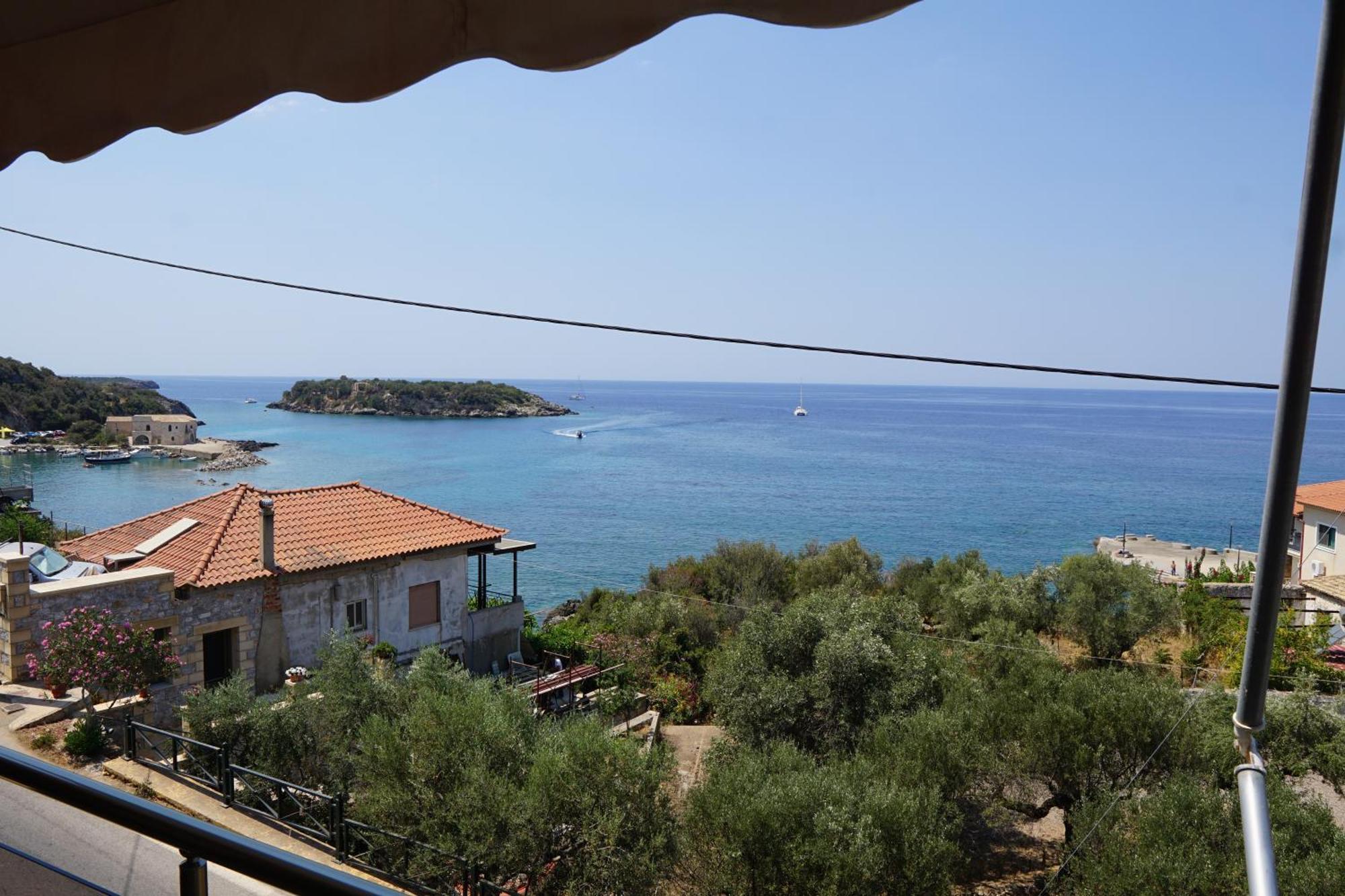 Sea And Sun Apartments 303 Ιδιωτικό Διαμέρισμα Kardhamili Eksteriør billede