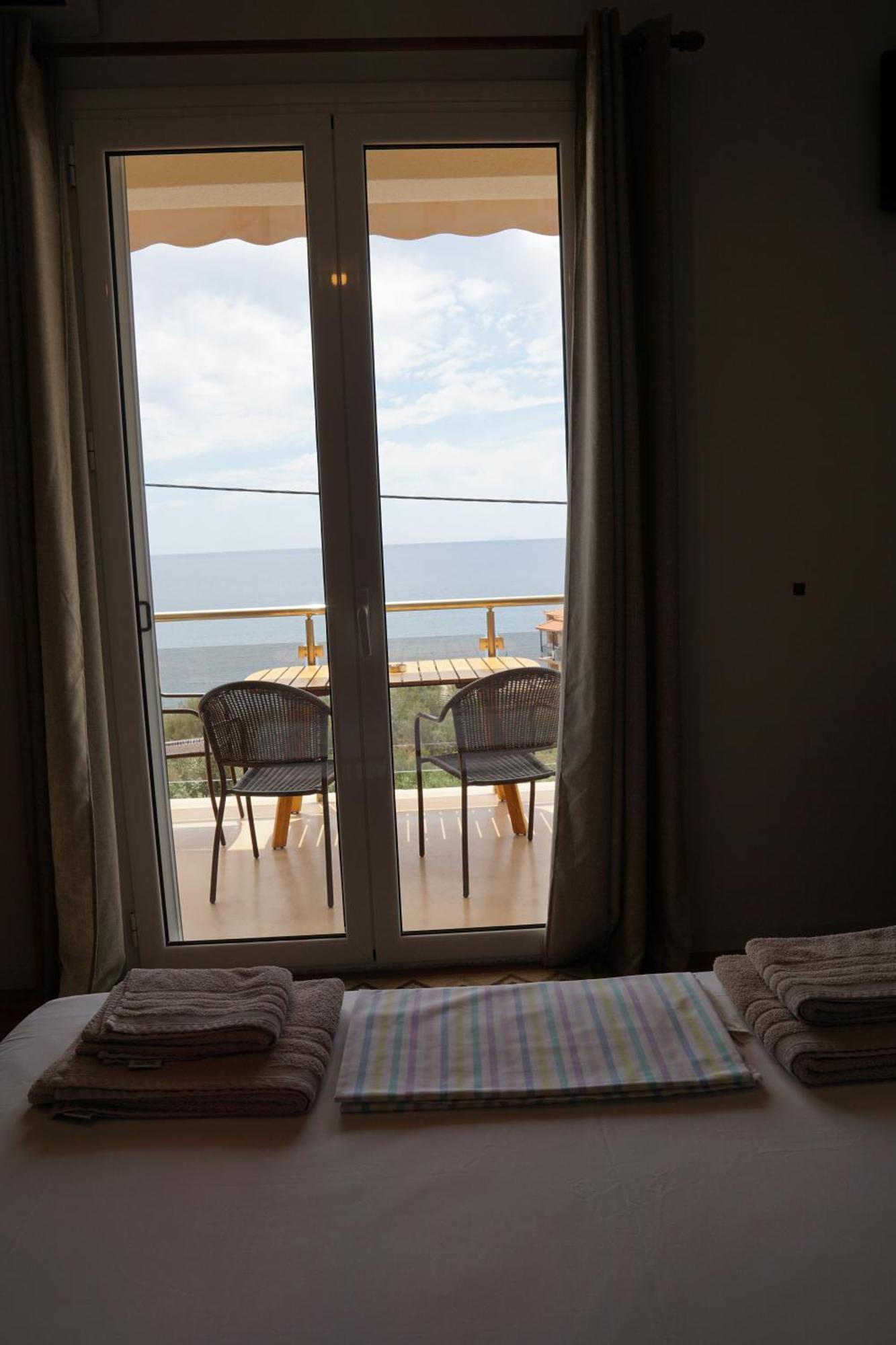 Sea And Sun Apartments 303 Ιδιωτικό Διαμέρισμα Kardhamili Eksteriør billede